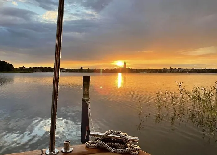 2 - Anett Pollok بيت للعطل نيوروبين