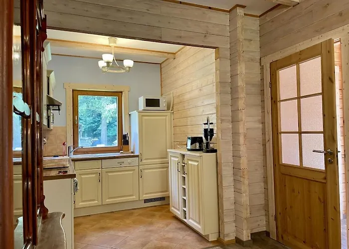 2 - Anett Pollok نيوروبين