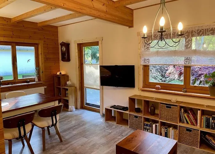 2 - Anett Pollok نيوروبين