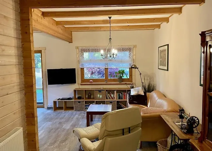 2 - Anett Pollok بيت للعطل نيوروبين